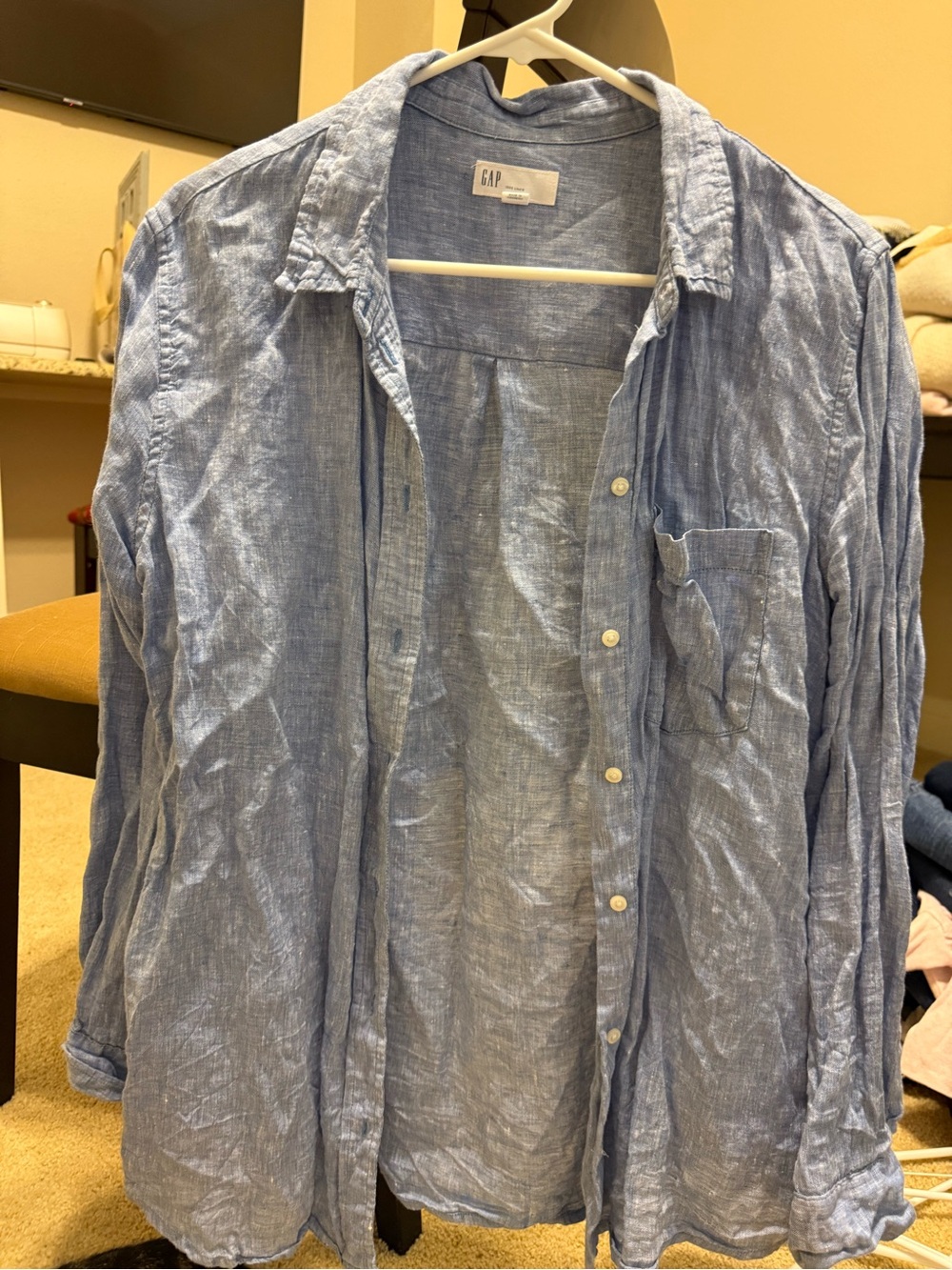 GAP Linen Button-Up Shirt in Light Denim Blue